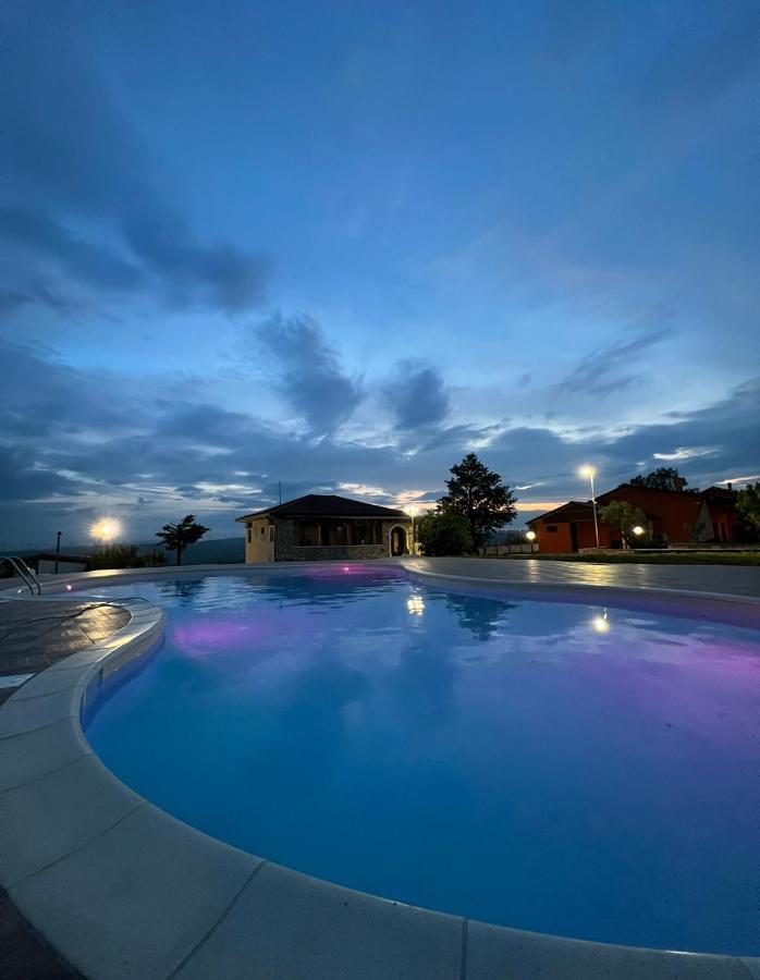 Bisaccia Truni Farm Country House Bed & Breakfast エクステリア 写真